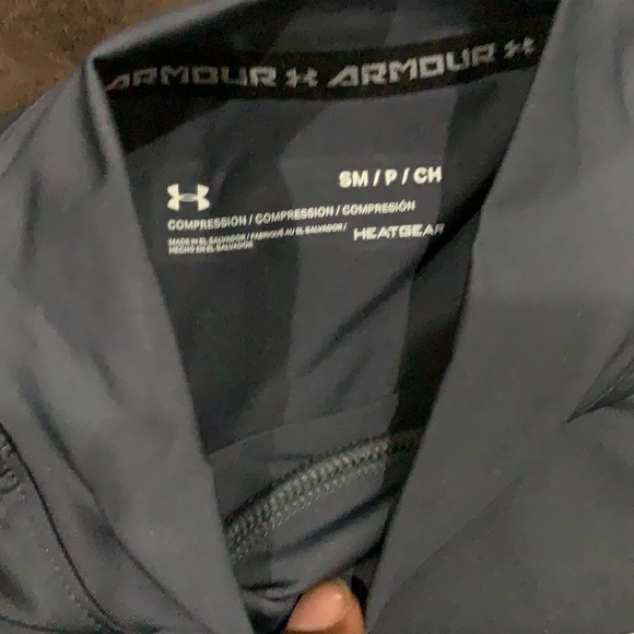 Under Armour FTBL traing vest. - Picture 2 of 8